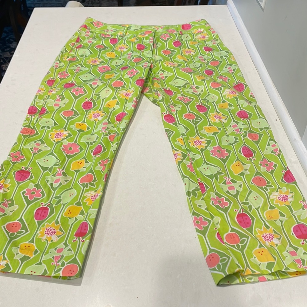 Lilly Pulitzer ladybug/butterfly floral capris. Vintage